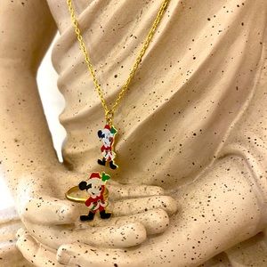 🎉HP🎉 A very Mickey Xmas necklace and adjustable ring